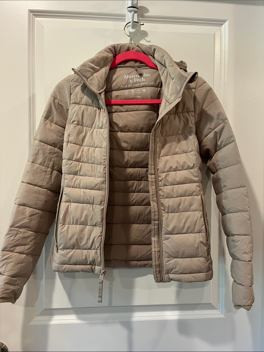 Abercrombie & Fitch Women's Taupe Quilted Puffer Jacket